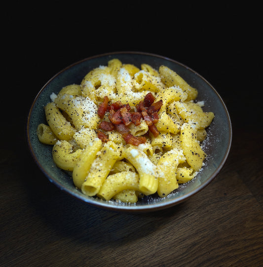 Rigatoni alla Carbonara trufada